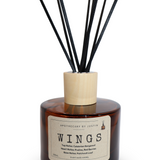White Oud Candle – Luxurious Saffron, Jasmine & Amber Scented Candle